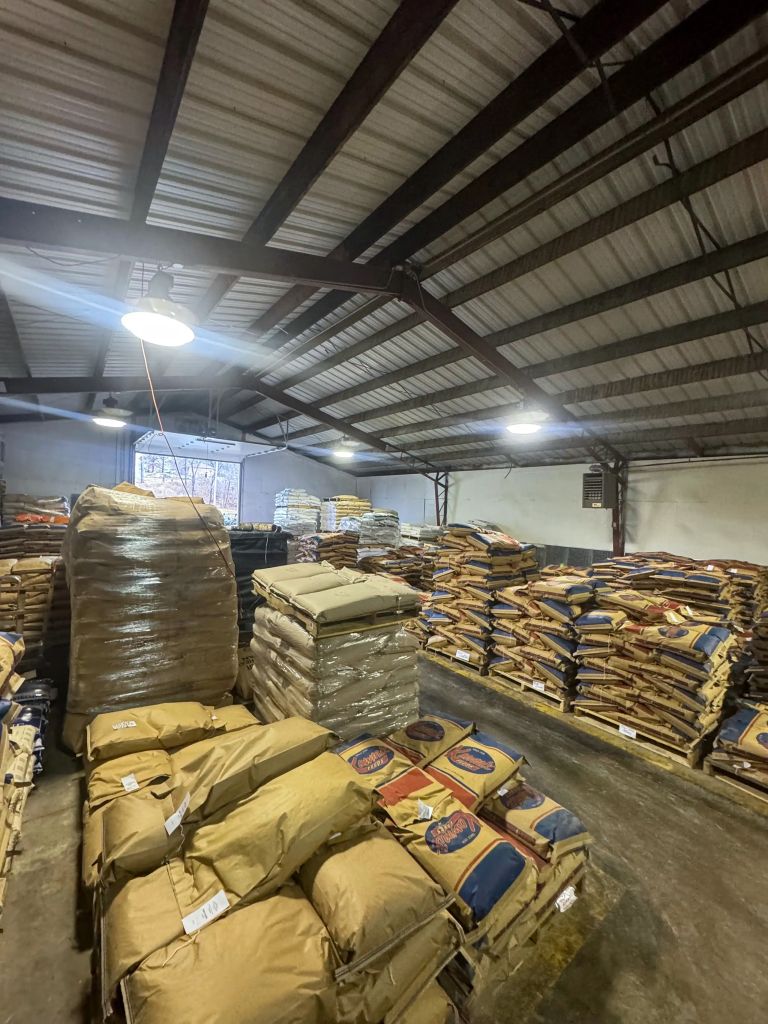 valley-feed-supply-kaw-mix-warehouse